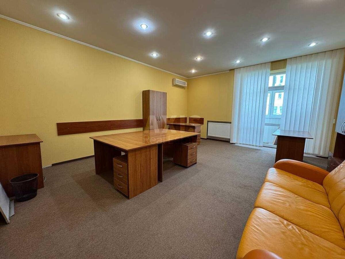 Офис ул. Дмитриевская 56Б, 125м23
