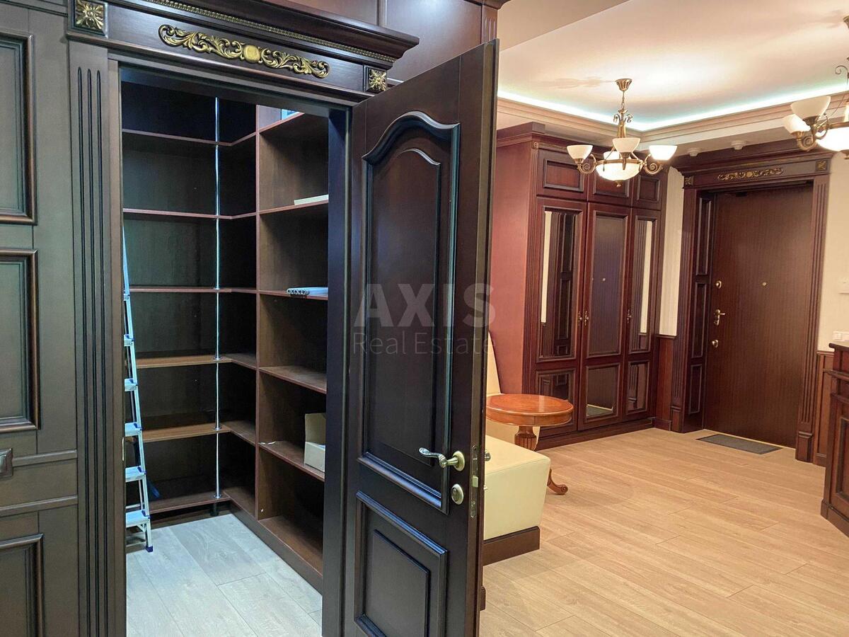 Офис ул. Институтская 18, 218м211