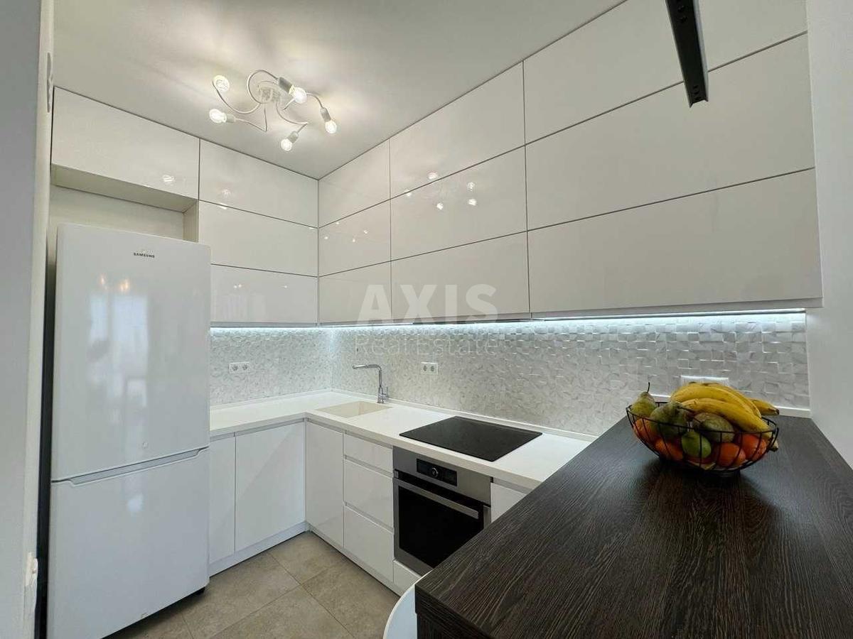 1k apartment vul. Bul'varno-Kudrjavs'ka 15А