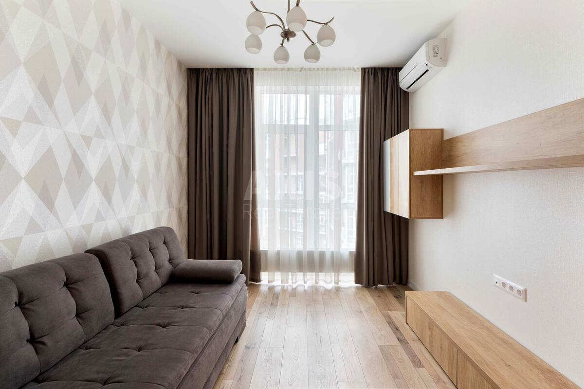 4k apartment vul. Vasylya Tyutyunnyka 52/16149914