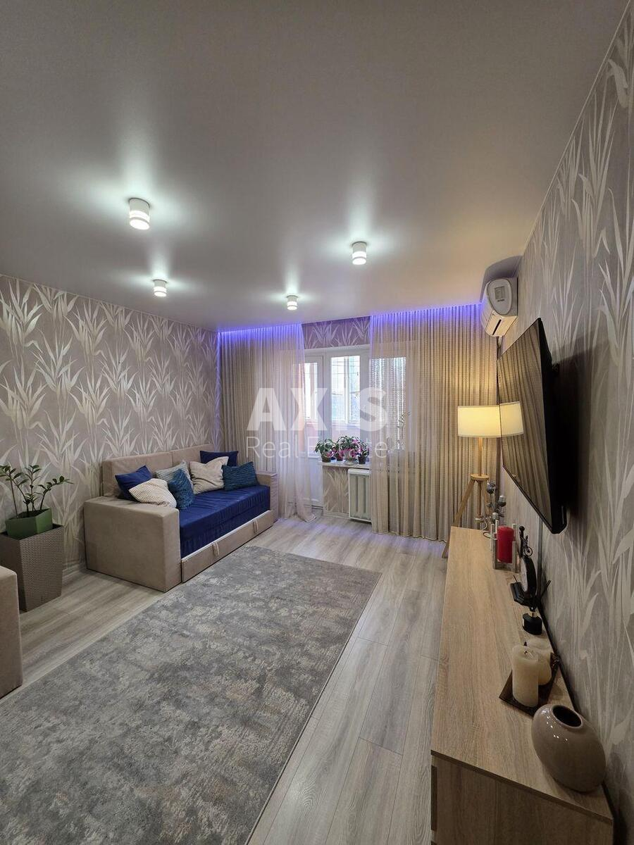 1k apartment vul. Oleksandra Makhova 1615574