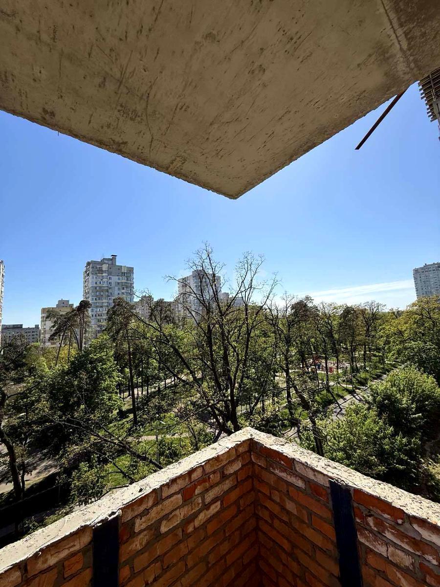 1k apartment vul. L'vivs'ka 15614044