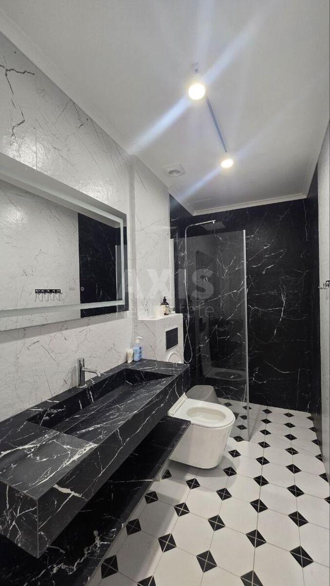 Дoм ул. Березовая, 300м2, город Киев6135722