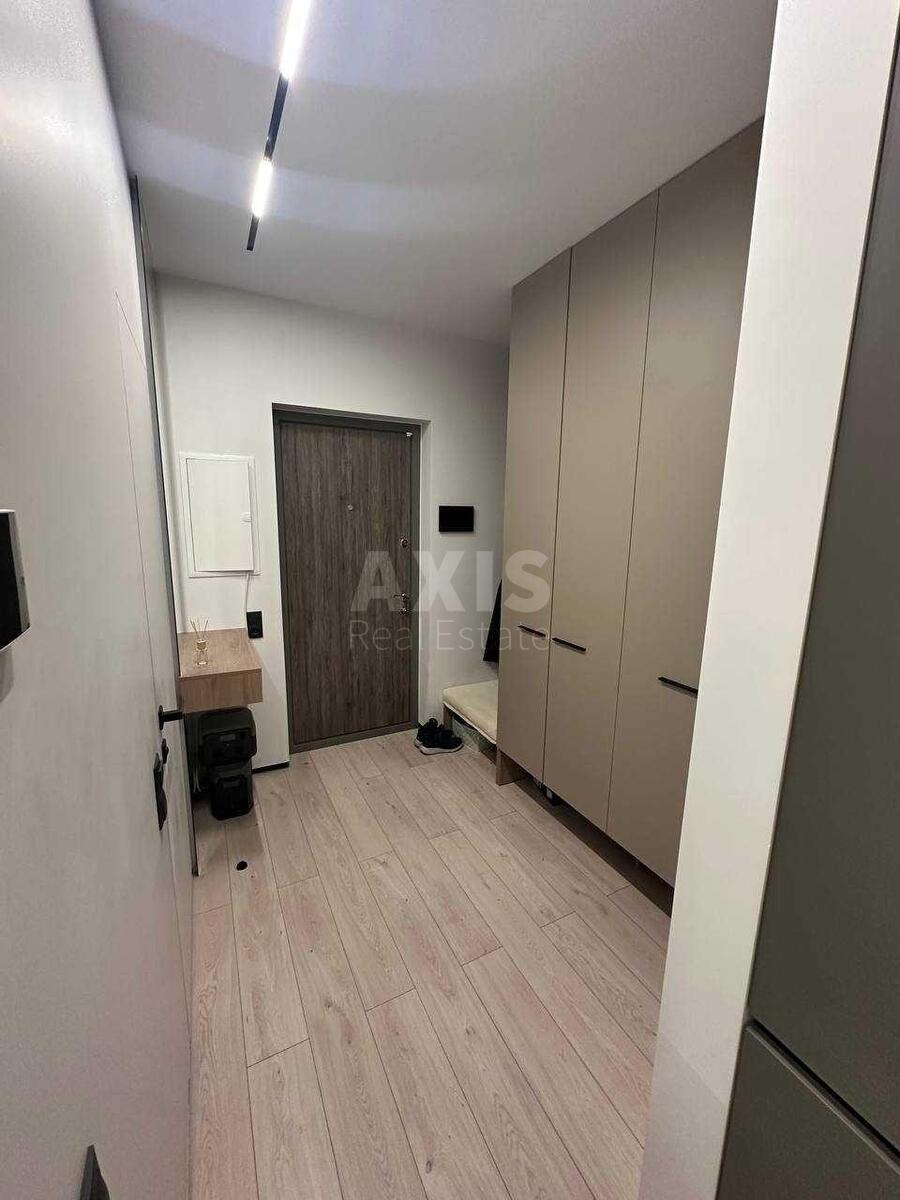 1k apartment vul. Rodyny Kistjakivs'kyh 2А0