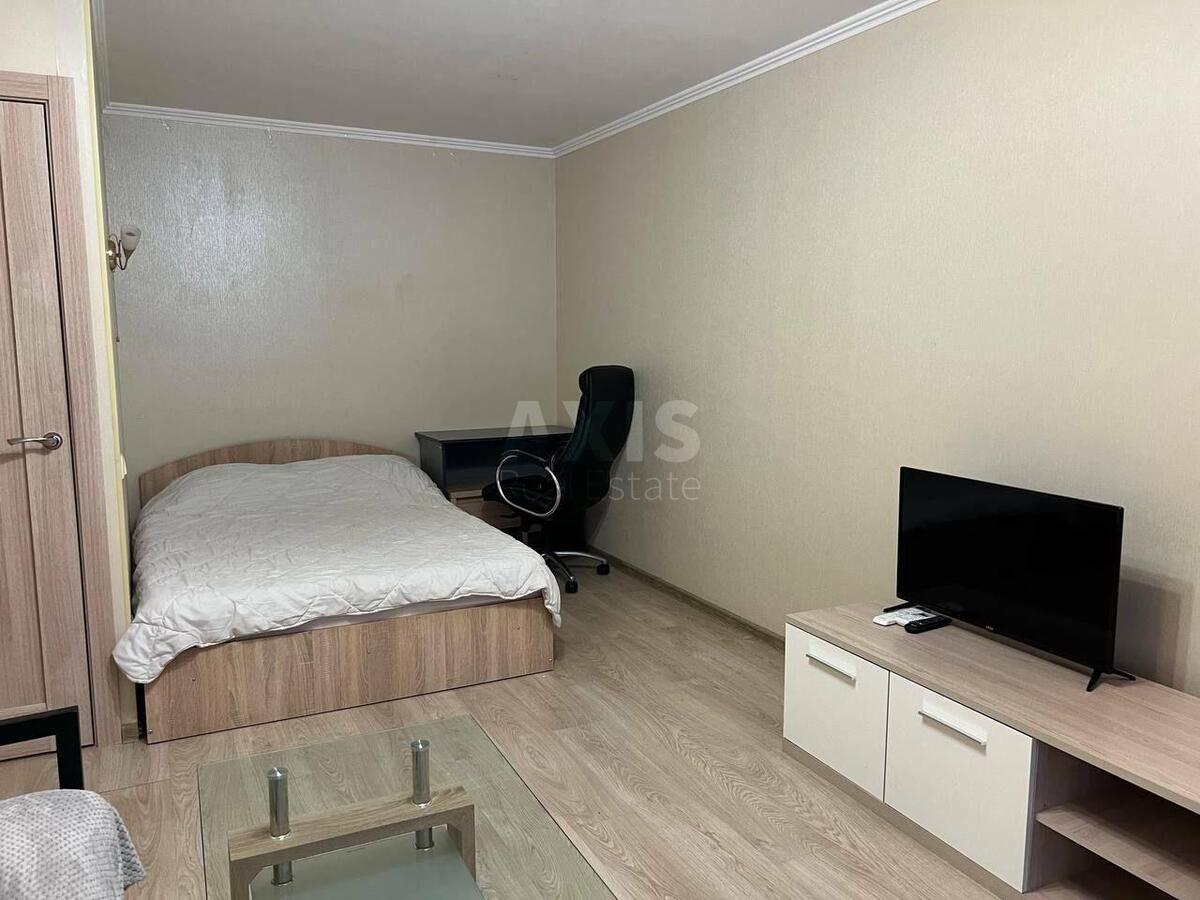 1k apartment uzv. Klovs'kyj 204