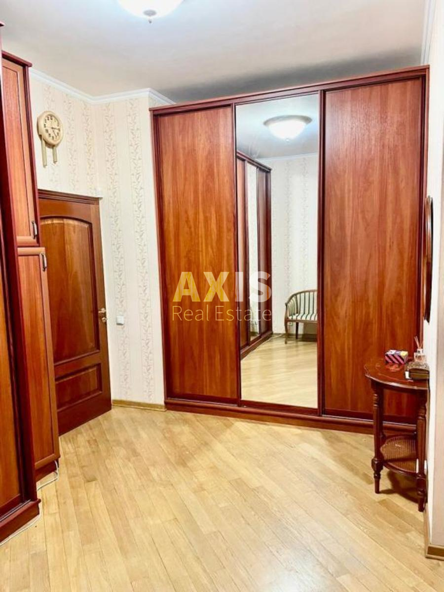 3k apartment bul. Lesi Ukrai'nky 30б8