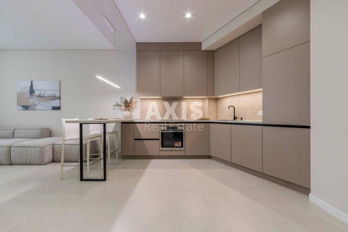 1k apartment vul. Bul'varno-Kudrjavs'ka 17