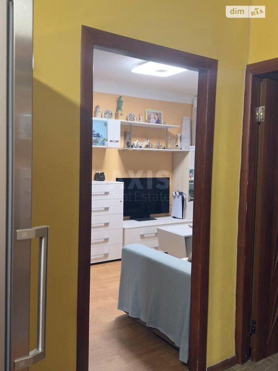 2k apartment vul. Kyrylivs'ka 115/1623326