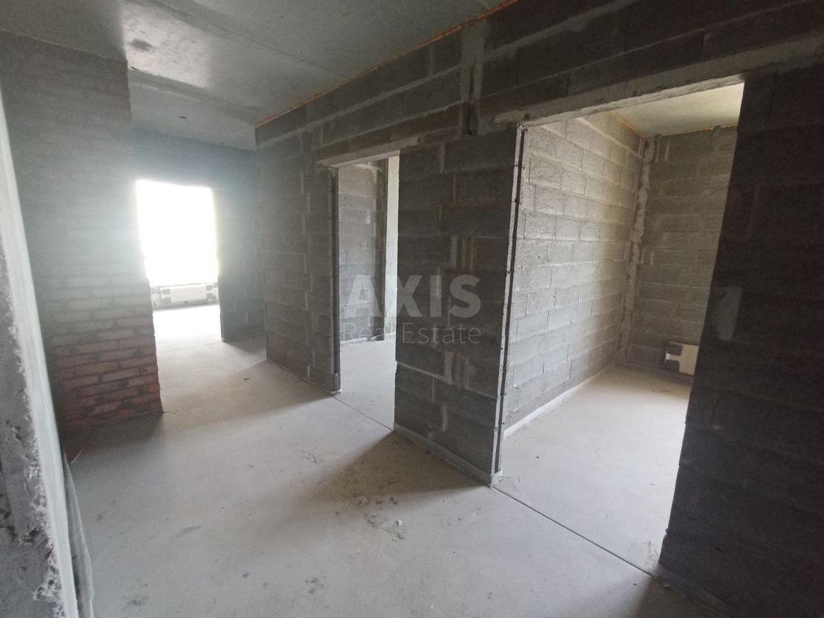 3k apartment vul. Radchenka Petra 272