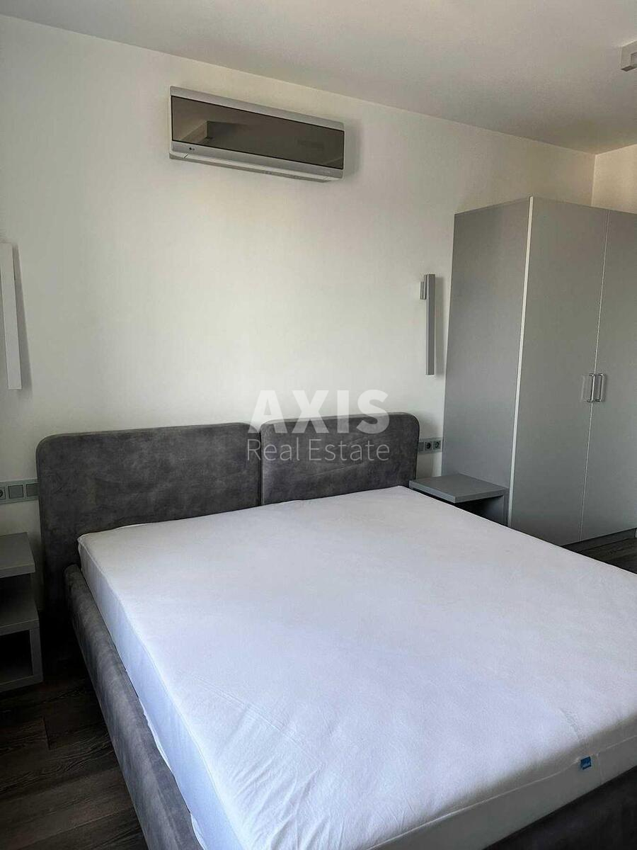 3k apartment vul. Knjazhyj Zaton 215