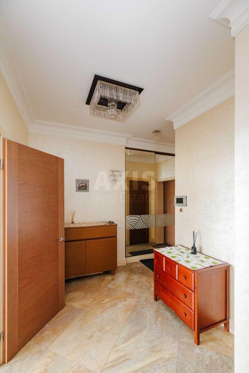 3k apartment vul. Jevgena Konoval'cja 36В8