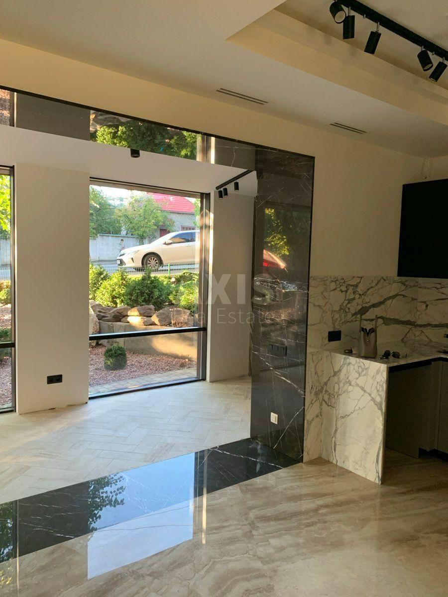 Office vul. Kudri Ivana 10, 75m21