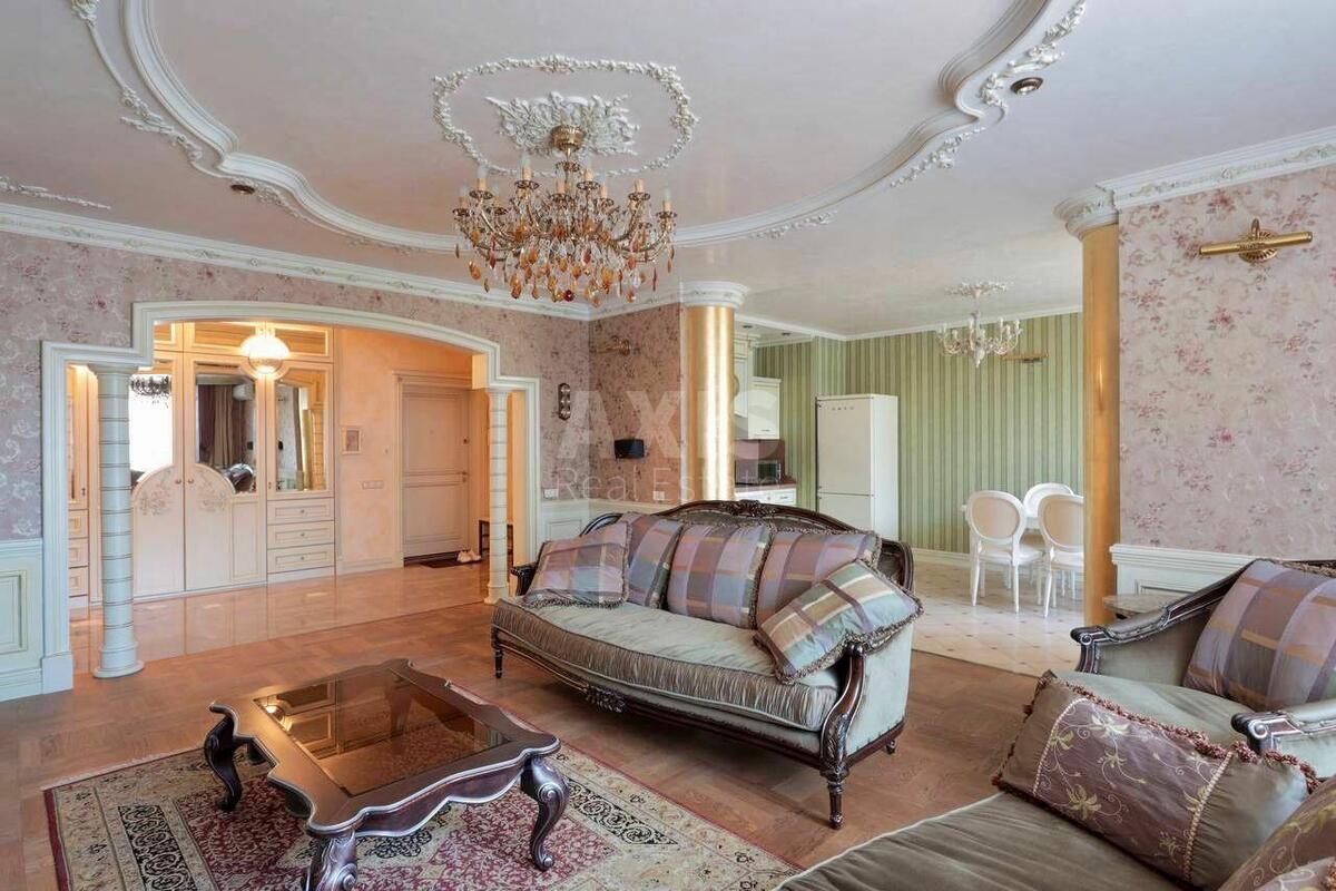 4k apartment vul. Okipnoi' Rai'sy 10Б