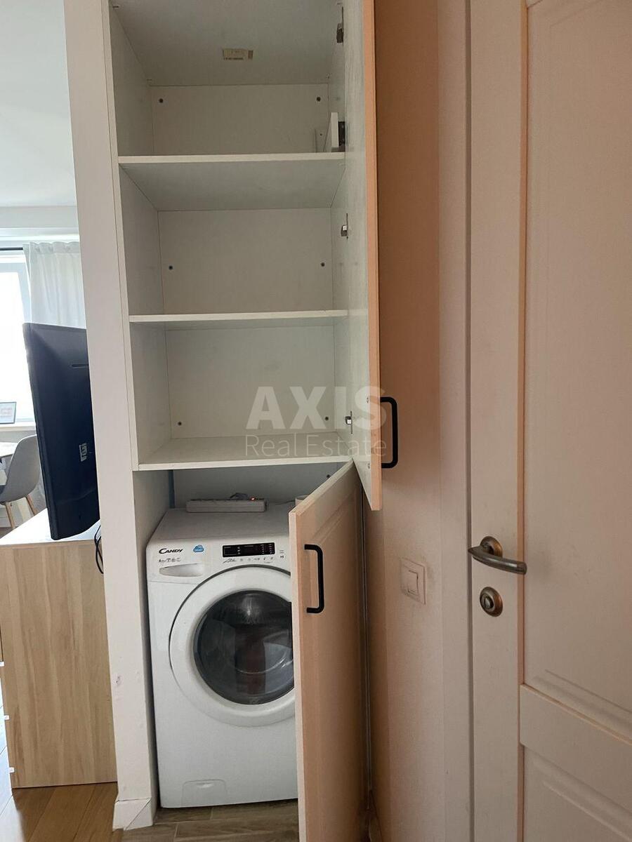 3k apartment pr-t Peremogy 205782715