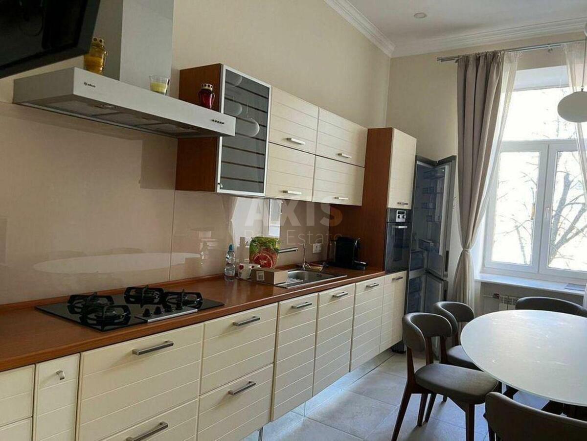 3k apartment vul. Sichovyh Stril'civ 10580100