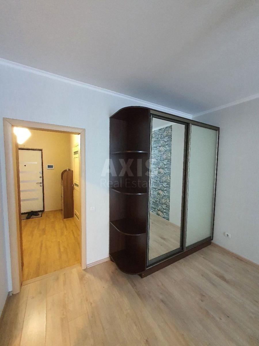 1k apartment vul. Dragomanova 2А1