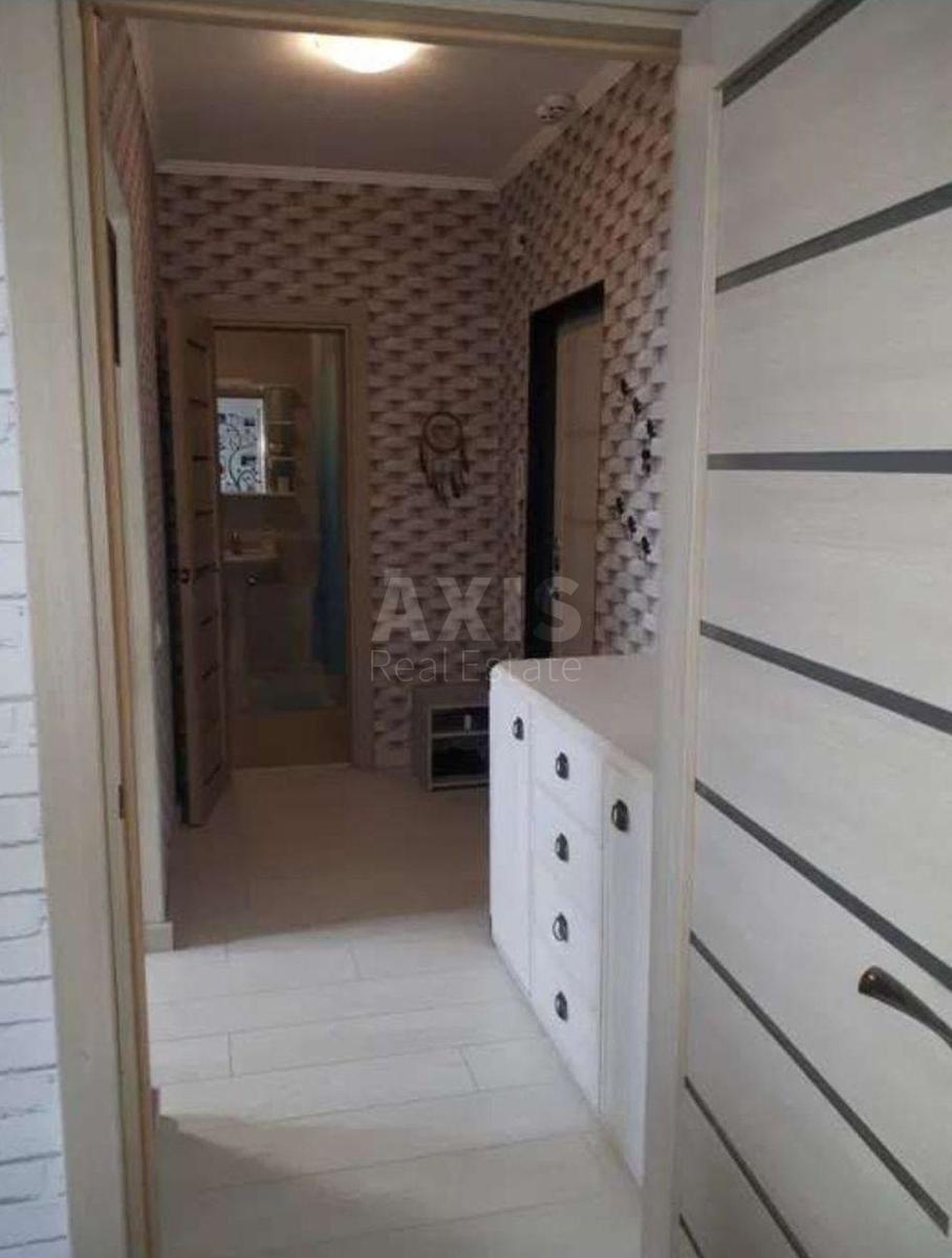 1k apartment vul. Myloslavs'ka 27