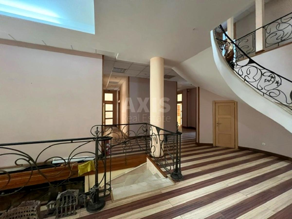 Офис ул. Саксаганского 67Б, 1738м2634136