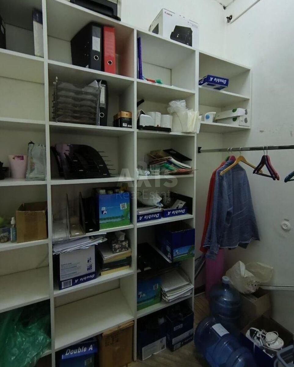 Office vul. Sichovyh Stril'civ 77, 58m22