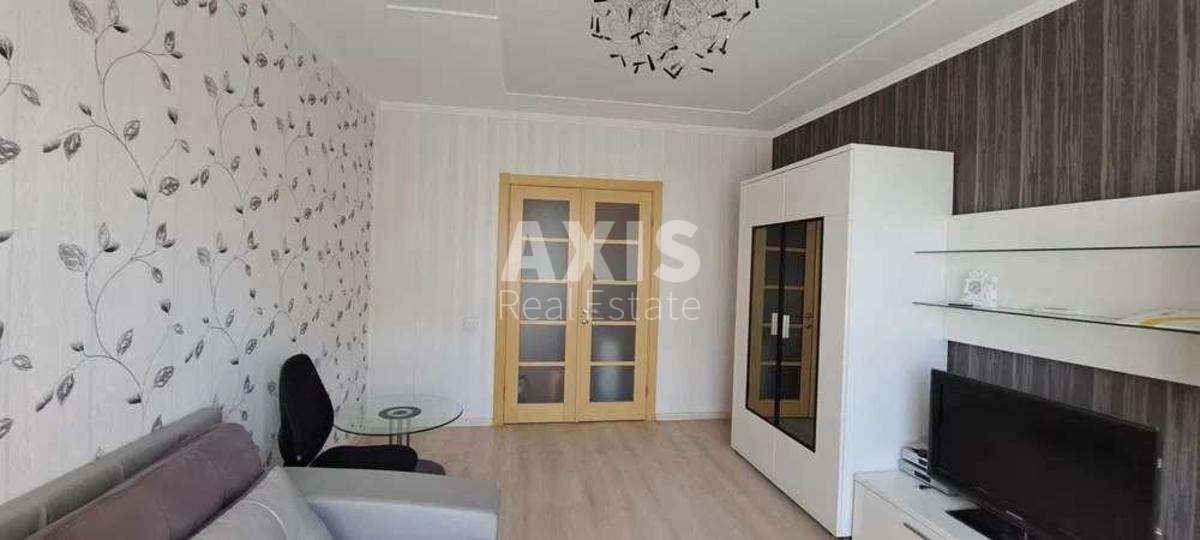 2k apartment vul. Mykytenka Ivana 161