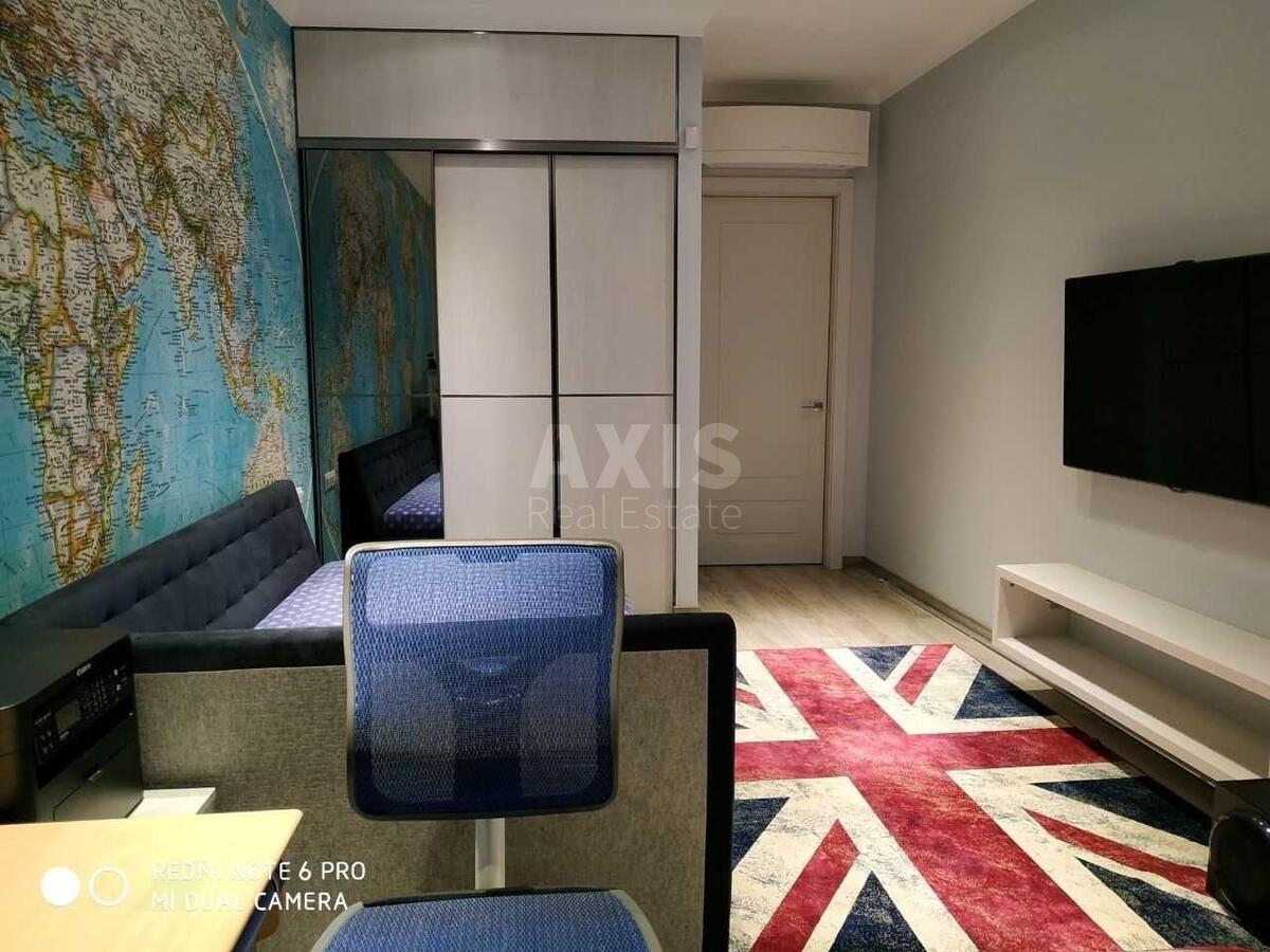 3k apartment vul. Barbjusa Anri 28А7