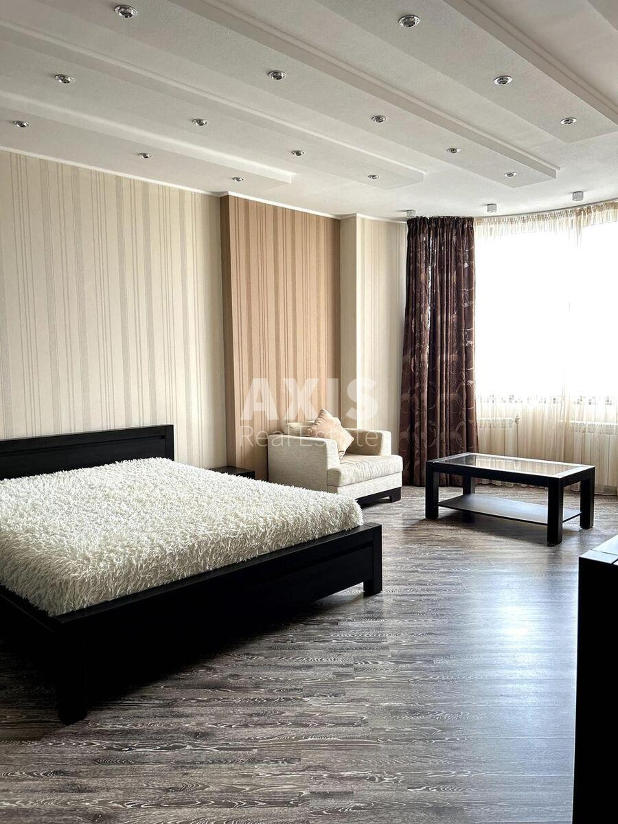 4k apartment vul. Sribnokil's'ka 226141310