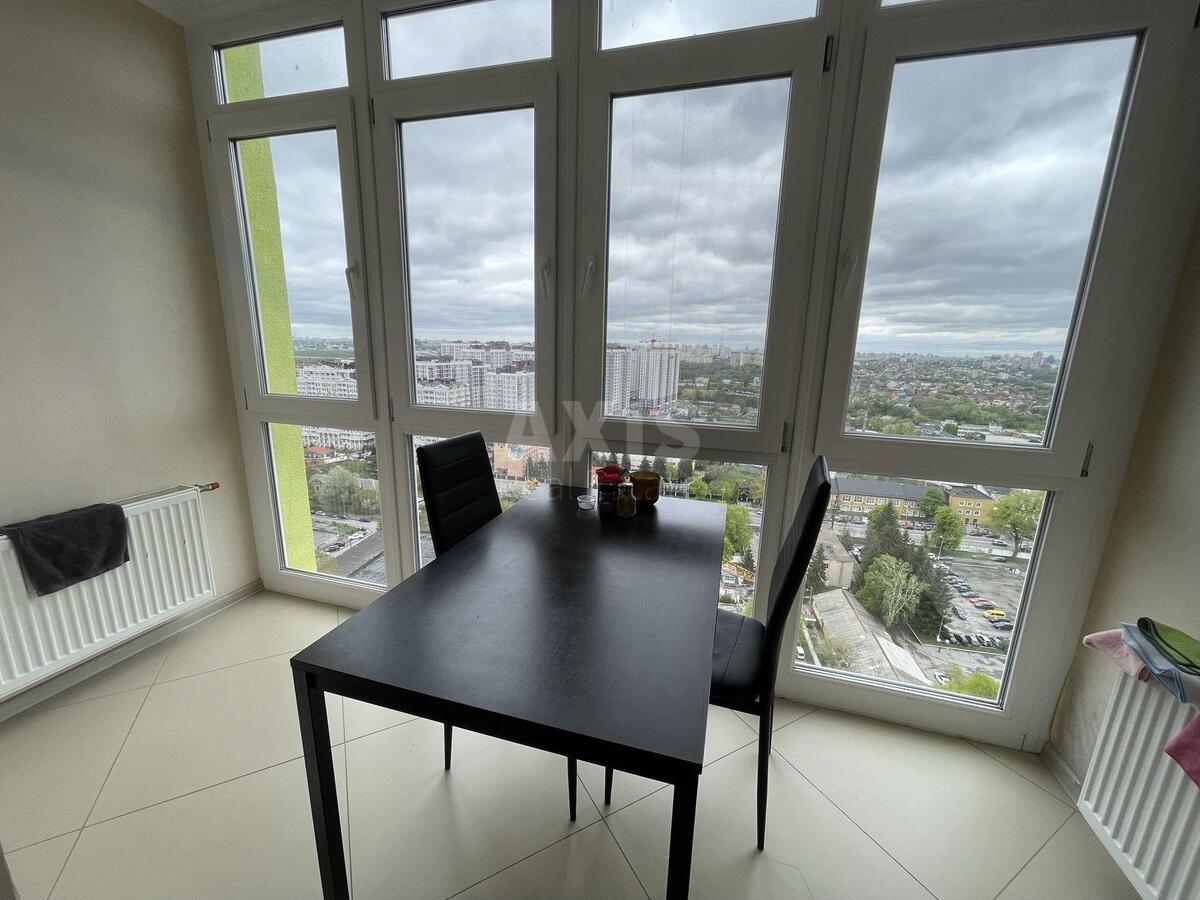 4k apartment vul. Yulia Zdanovska 34А0