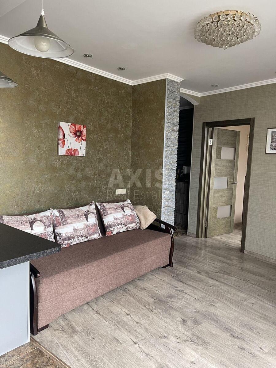 2k apartment nab. Dniprovs'ka 190