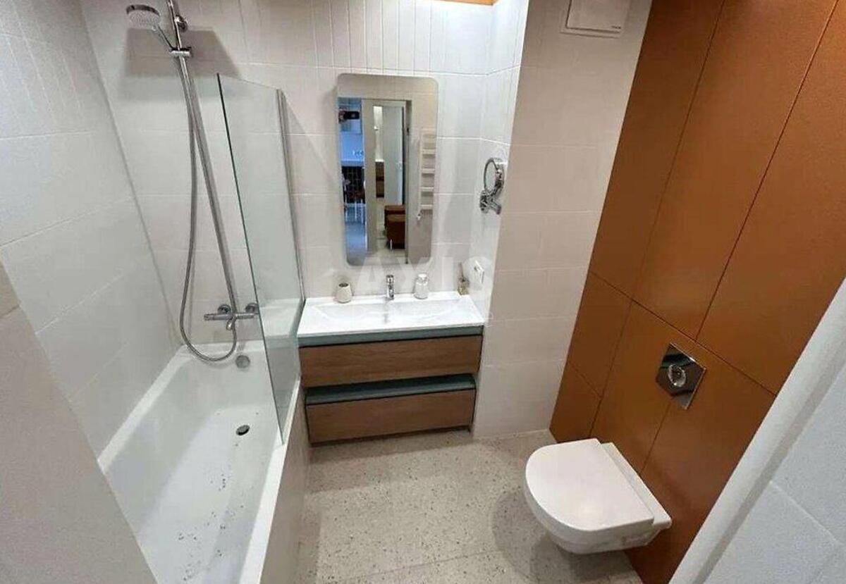 1k apartment nab. Dniprovs'ka 1А1