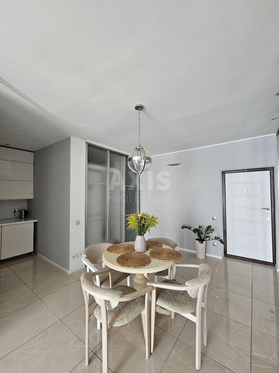 1k apartment vul. Dragomanova 215