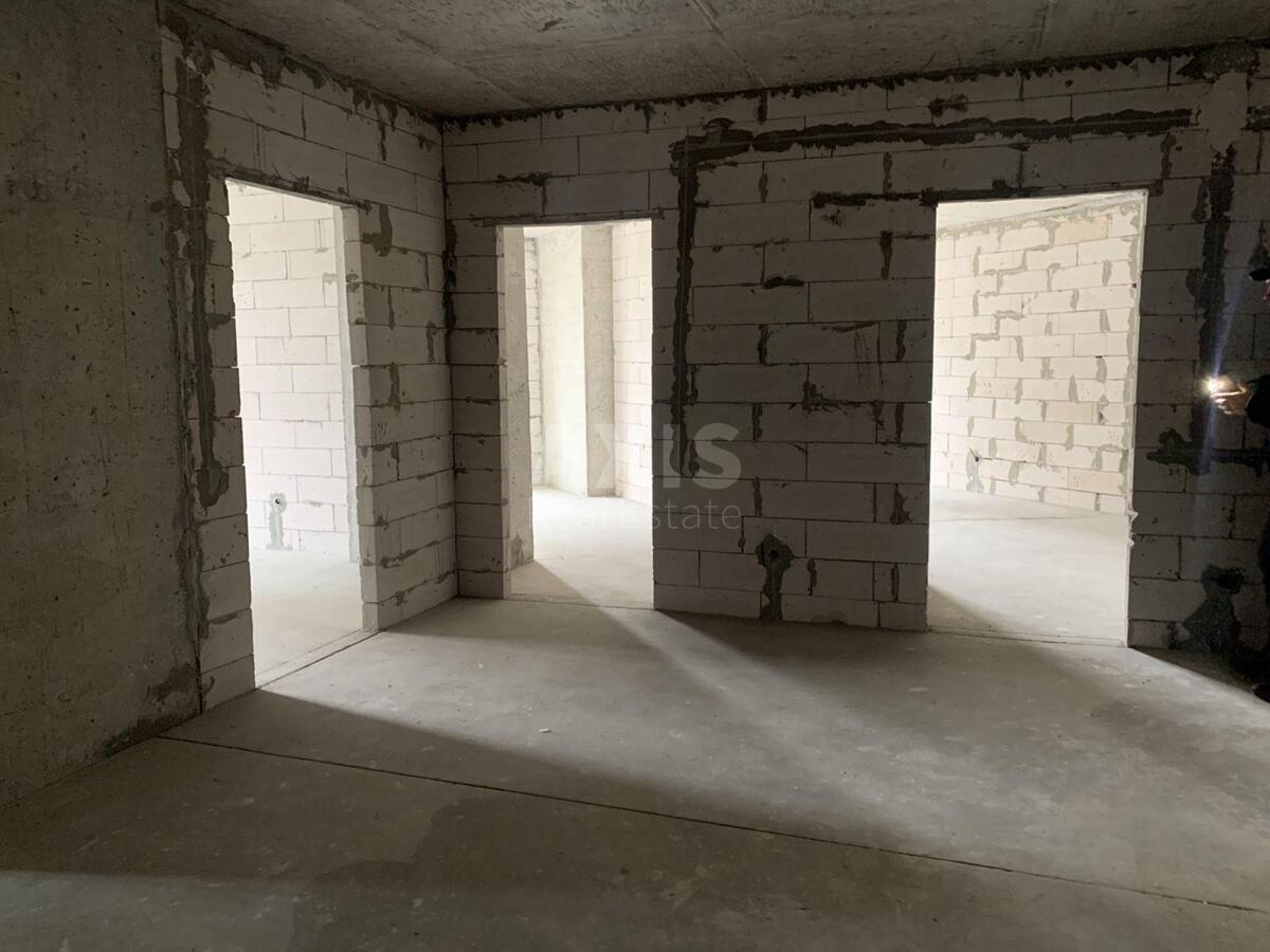 3k apartment vul. Mykil's'ko-Slobids'ka 81