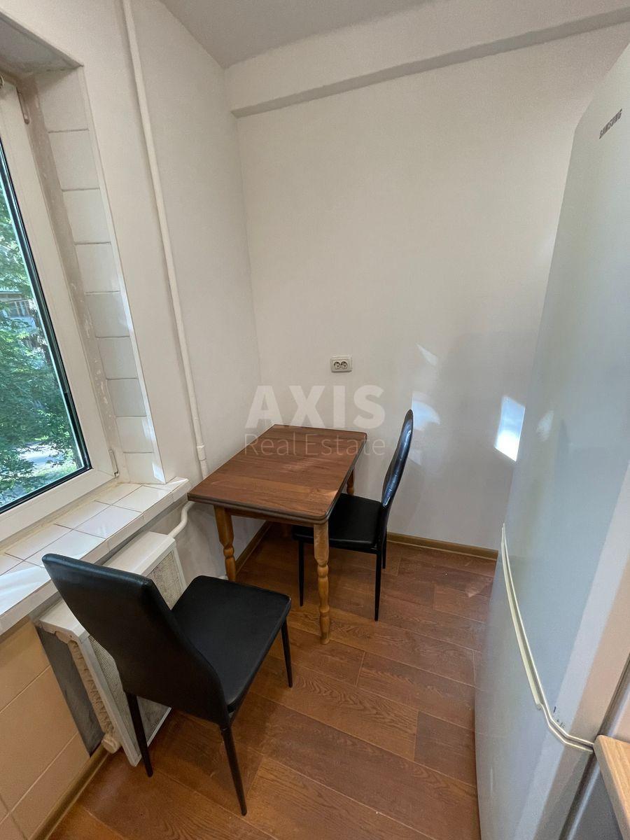 1k apartment vul. Lytvynenko-Vol'gemut 1В18