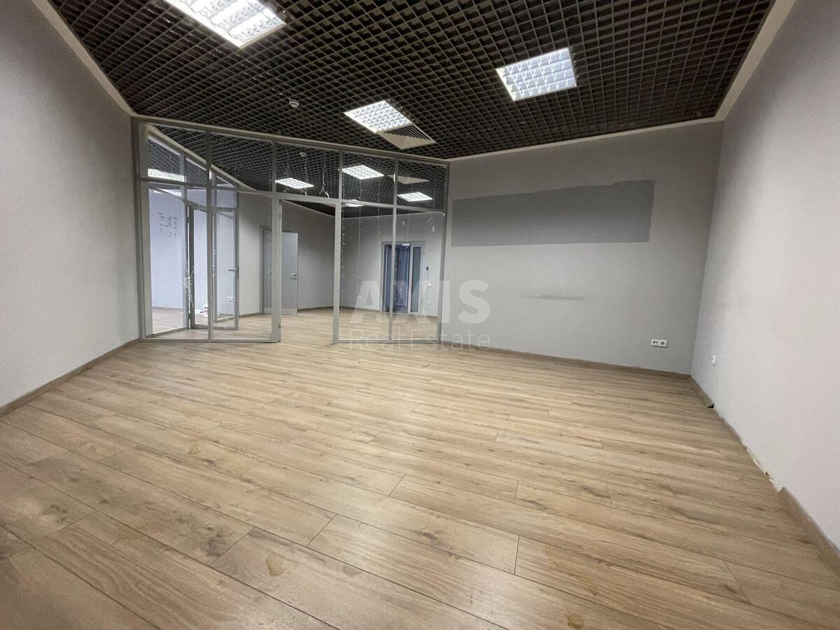 Office vul. Jevgena Konoval'cja 36Д, 350m2630041