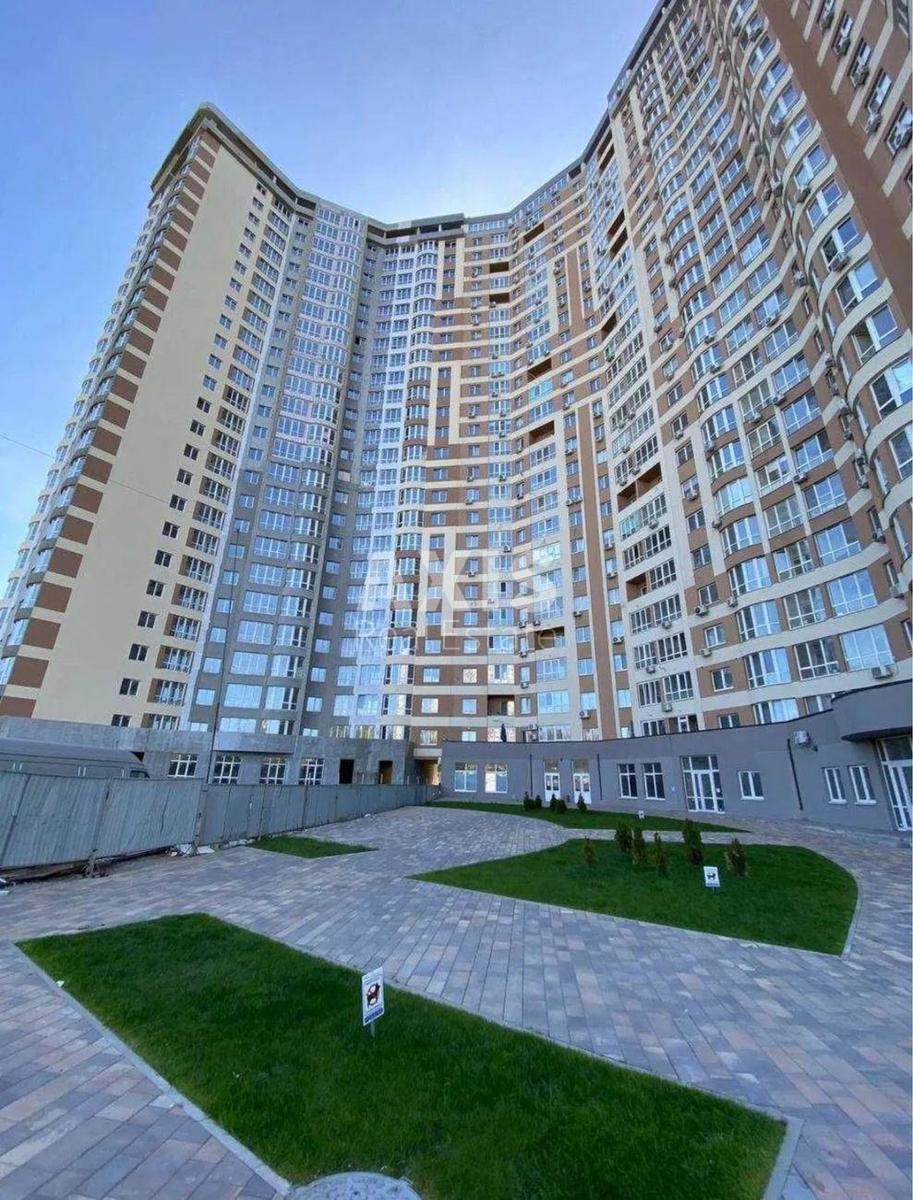 1k apartment vul. Doncja Myhajla 13
