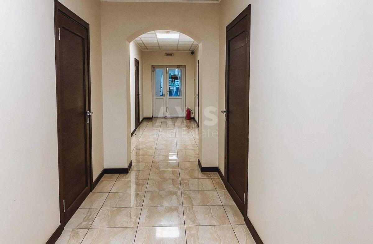 Office vul. Kutuzova 13, 222m2589931
