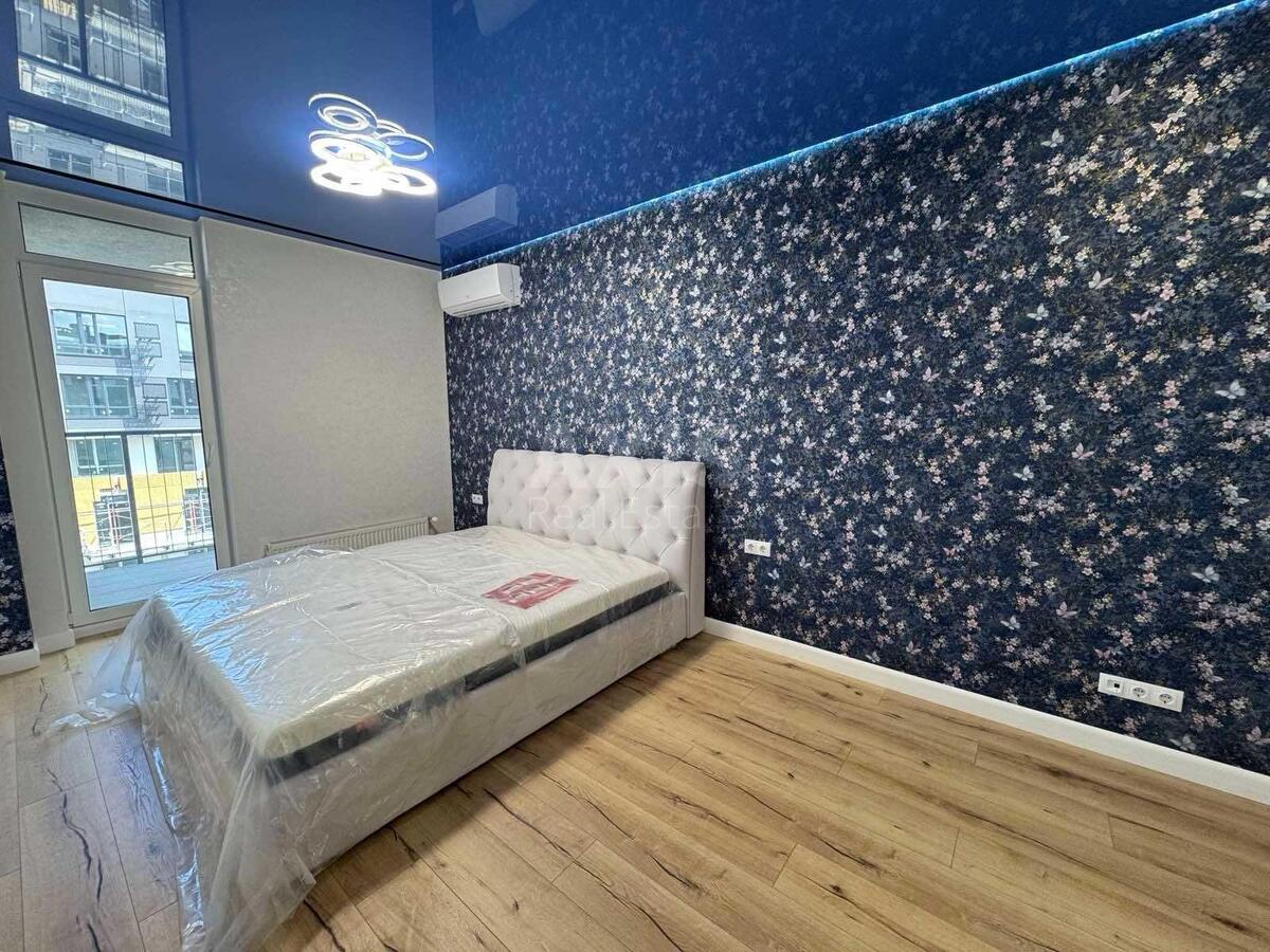 2k apartment bul. Ryl's'kogo Tadeja 1602422