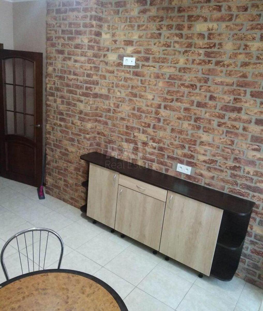 1k apartment vul. Sim'i' Kul'zhenkiv 334