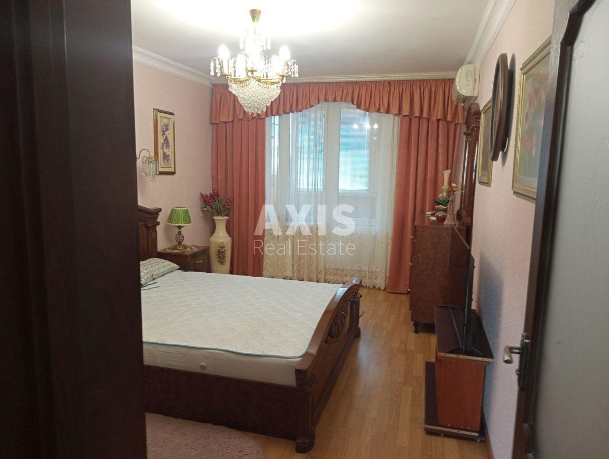 3k apartment pr-t Tychyny Pavla 20А4