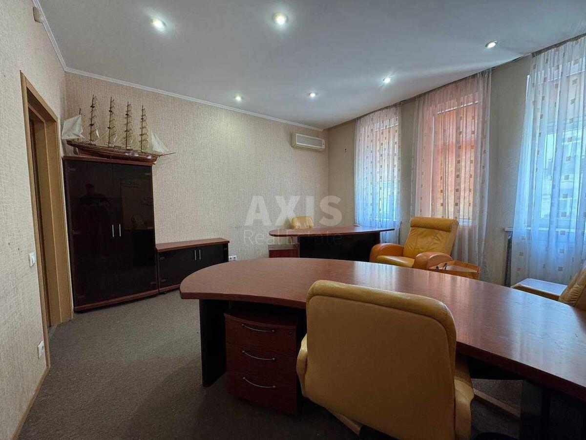 Офис ул. Дмитриевская 56Б, 125м25