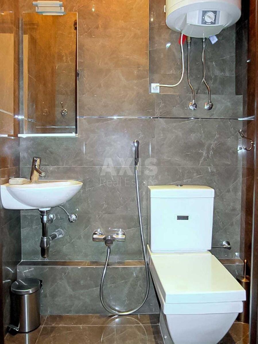 3k apartment vul. Irynyns'ka 5/2410