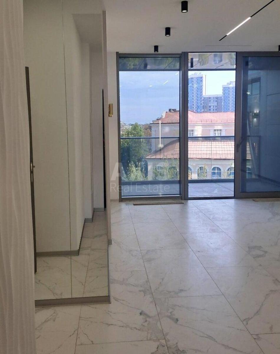 3k apartment vul. Buslivs'ka 12