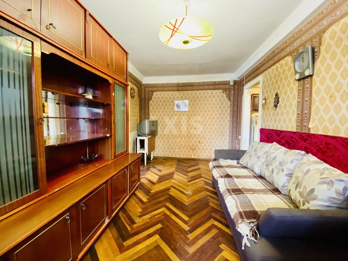 2k apartment vul. Kyrylivs'ka 115/21