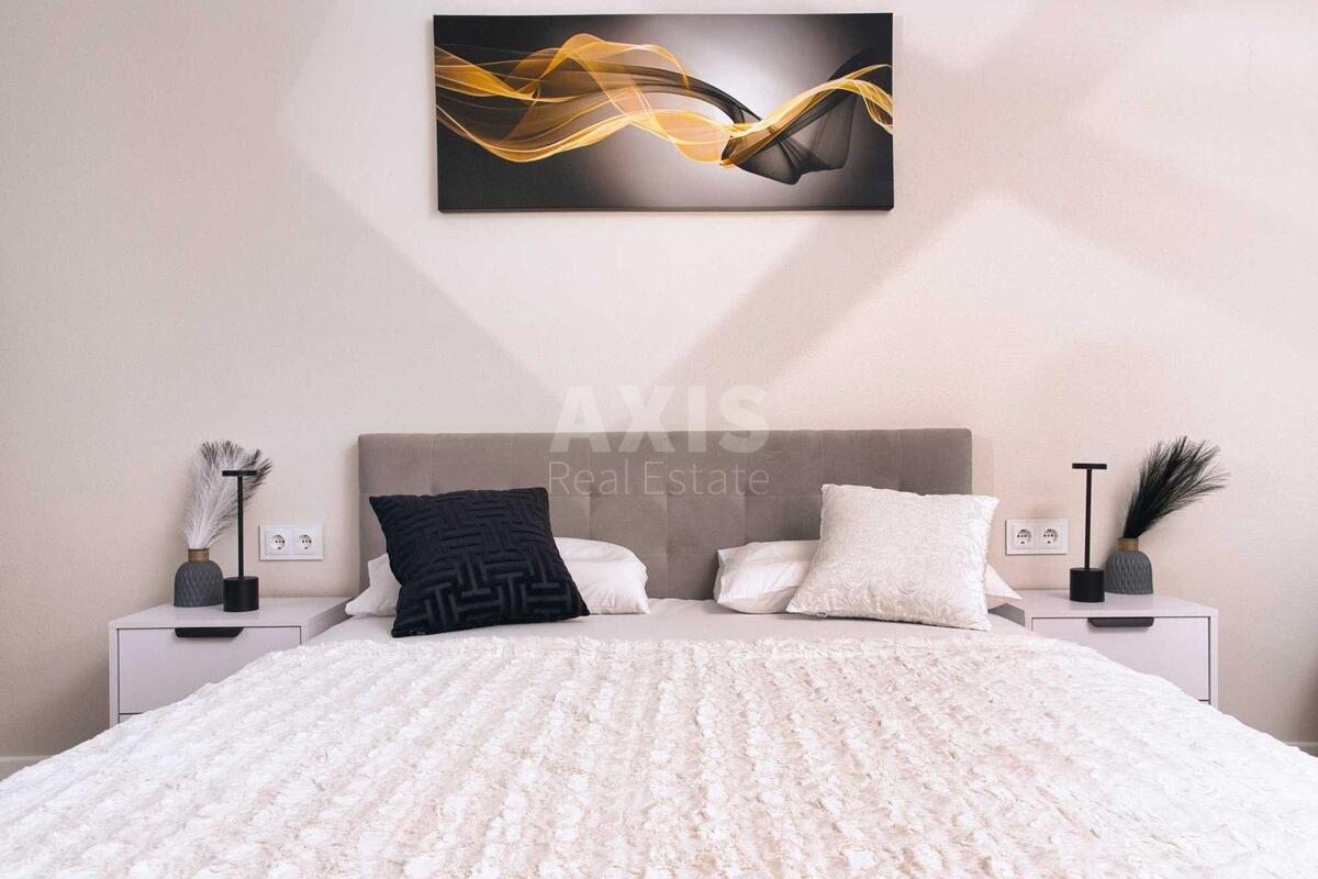 1k apartment vul. Rusovoi' Sofii' 7Б564465