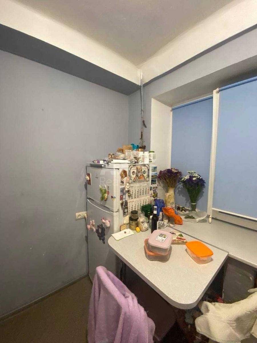 1k apartment nab. Rusanivs'ka 8/11