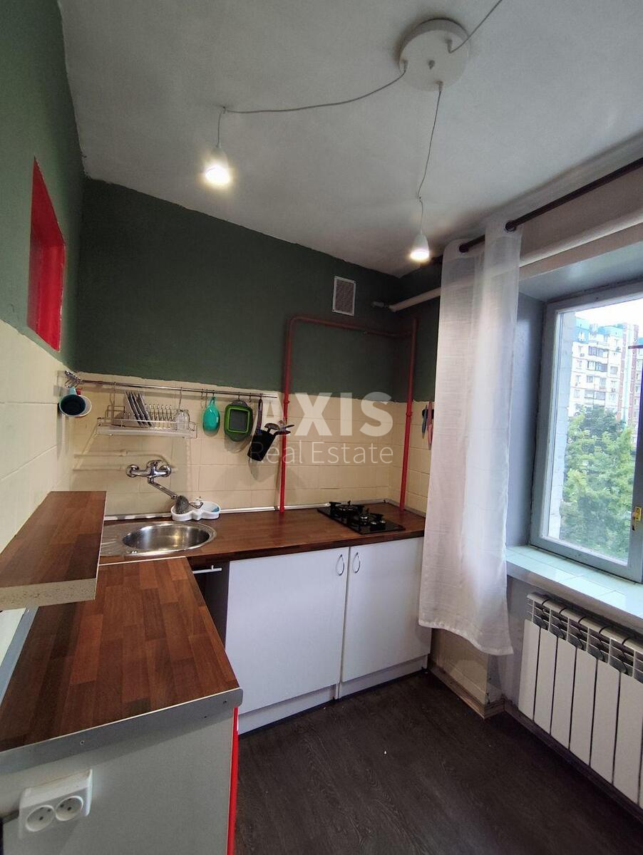 1k apartment vul. Myhajla Maksymovycha 24