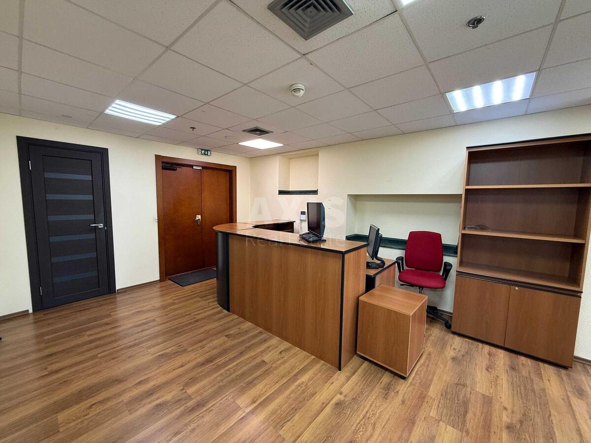 Office vul. Velyka Vasyl'kivs'ka 1/3, 191m25822012