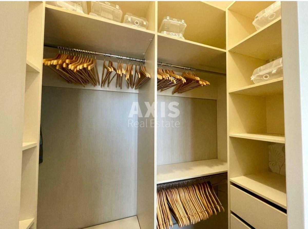 3k apartment vul. Vuzivs'ka 4Г4378010