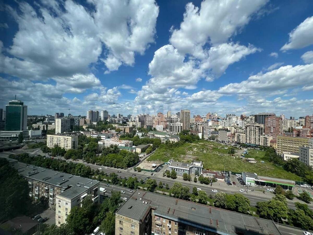 3к квартира вул. Михайлівська 21Б