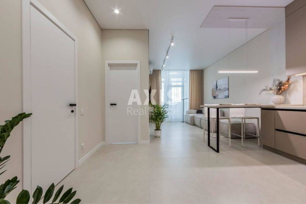 1k apartment pl. Peremogy 111