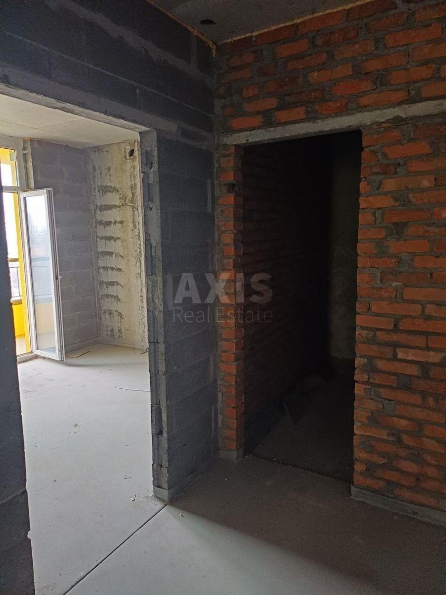 3k apartment vul. Radchenka Petra 274